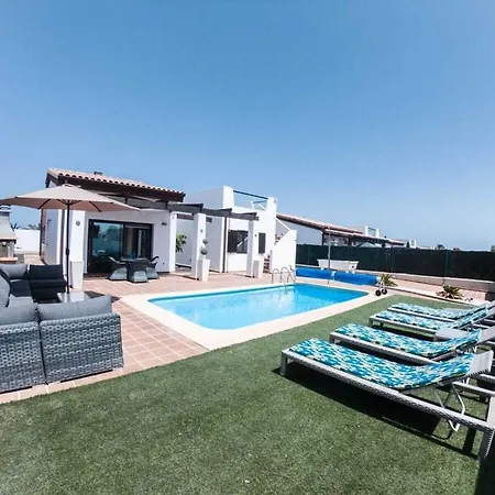 Villa Romans Is A Luxury Family On Golf Course