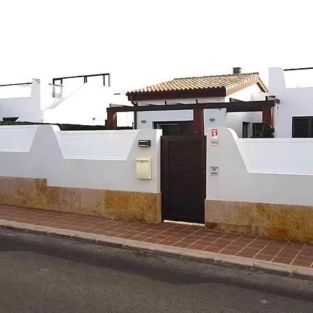 Villa Romans Is A Luxury Family On Golf Course Antigua (Fuerteventura)